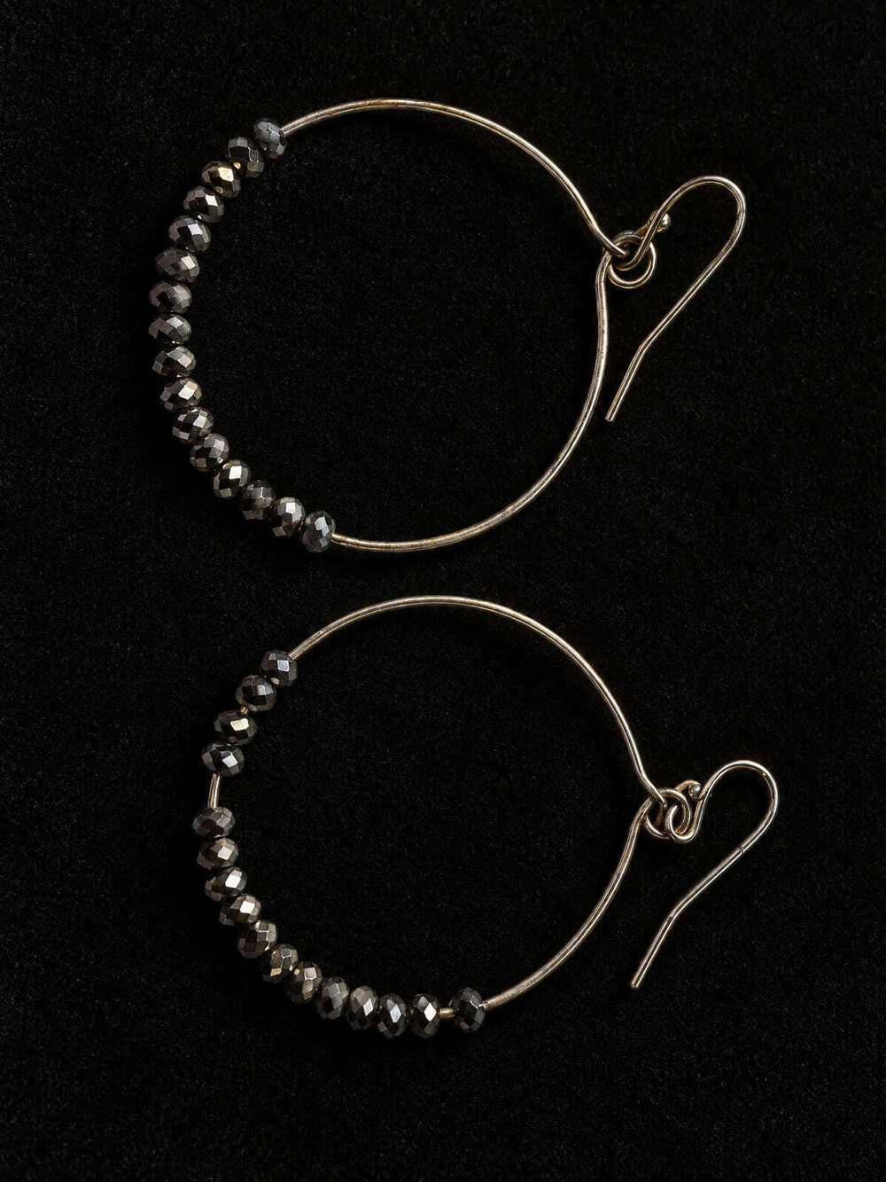 ⚜️ Hoop Earrings | Dark Metallic Beaded | Gold-Tone Wire Drops 💗